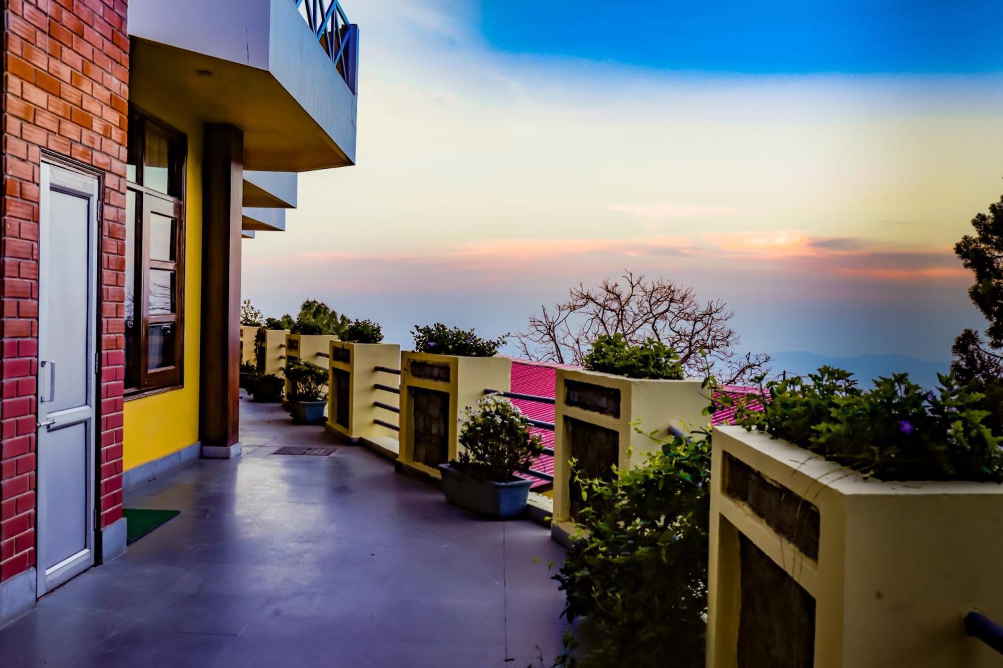 Green N Breeze Resorts ムスーリー エクステリア 写真
